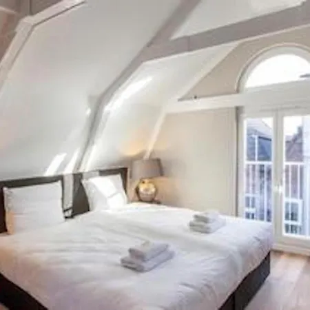 Experience An Exquisite Blend Of 18th Century Amsterdam! 4 Bedroom Duplex Penthouse Apartmán Amsterdam