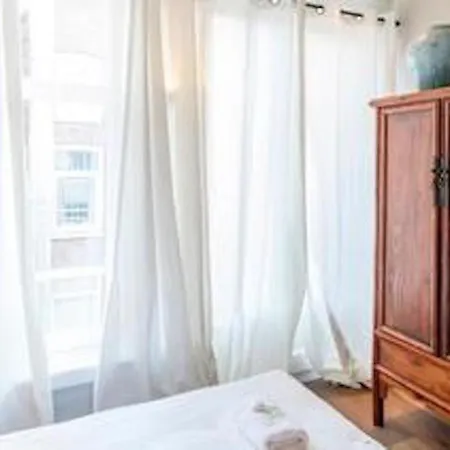 Experience An Exquisite Blend Of 18th Century Amsterdam! 4 Bedroom Duplex Penthouse Apartmán *