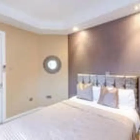 Experience An Exquisite Blend Of 18th Century Amsterdam! 4 Bedroom Duplex Penthouse *
