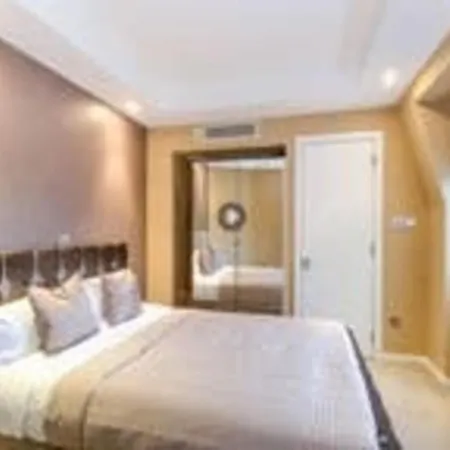 Experience An Exquisite Blend Of 18th Century Amsterdam! 4 Bedroom Duplex Penthouse *